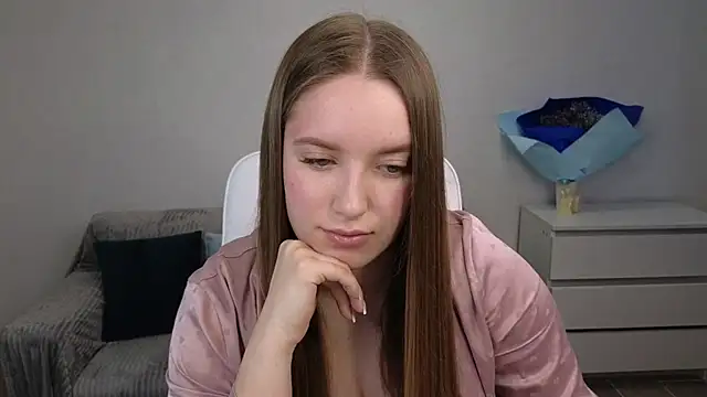 Snapshot of EvaMaddison chatting on 01/14/25, 06:34 EvaMaddison online show from 01/14/25, 06:34