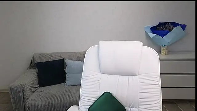 Snapshot of EvaMaddison chatting on 01/29/25, 09:33 EvaMaddison online show from 01/29/25, 09:33