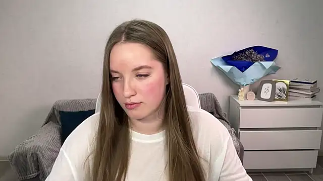 Snapshot of EvaMaddison chatting on 11/26/25, 05:58 EvaMaddison online show from 11/26/25, 05:58