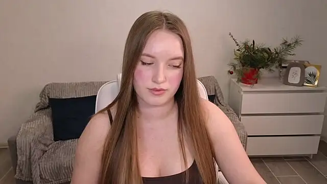 Snapshot of EvaMaddison chatting on 12/21/25, 06:37 EvaMaddison online show from 12/21/25, 06:37