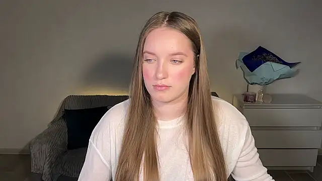 Snapshot of EvaMaddison chatting on 03/02/26, 05:31 EvaMaddison online show from 03/02/26, 05:31