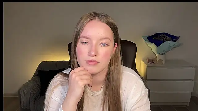 EvaMaddison online show from 03/25/26, 04:57