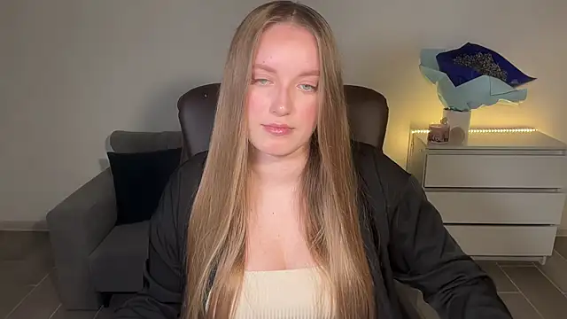 EvaMaddison online show from 06/28/26, 09:10