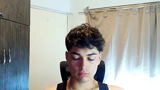 Snapshot of jimmy_class chatting on 12/13/25, 07:53 jimmy class online show from 12/13/25, 07:53