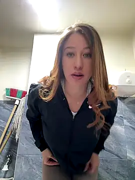 Snapshot of roouse chatting on 09/13/25, 09:03 roouse online show from 09/13/25, 09:03