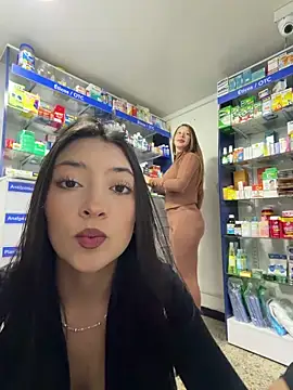 Snapshot of roouse chatting on 10/11/25, 09:13 roouse online show from 10/11/25, 09:13