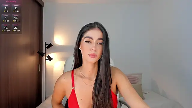 Snapshot of RebeccaBaxter chatting on 11/28/25, 11:29 RebeccaBaxter online show from 11/28/25, 11:29