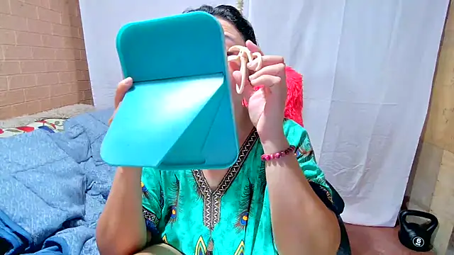 M e c e l online show from 02/20/25, 10:59