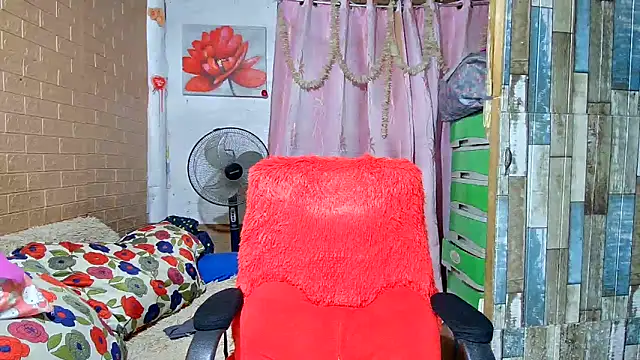 M e c e l online show from 03/13/25, 04:27