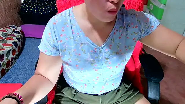 M e c e l online show from 10/09/25, 02:09