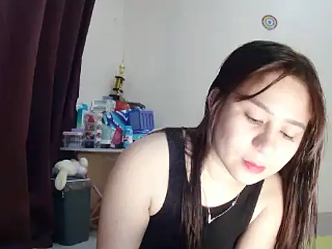 Snapshot of Mia_2022 chatting on 12/29/24, 05:42 Mia 2022 online show from 12/29/24, 05:42