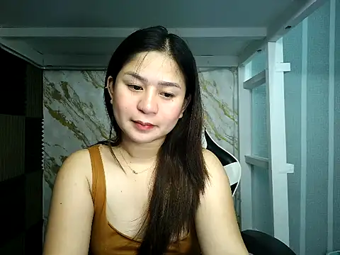 Snapshot of Mia_2022 chatting on 10/06/25, 05:32 Mia 2022 online show from 10/06/25, 05:32