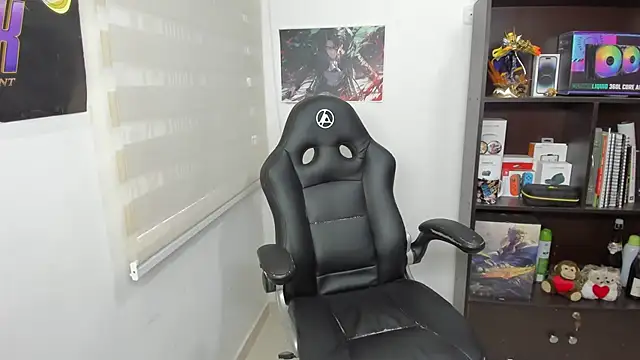 Snapshot of SIXXTOLOVE18 chatting on 03/12/25, 08:31 SIXXTOLOVE18 online show from 03/12/25, 08:31