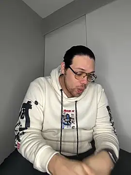 Snapshot of lucasgalacticman chatting on 03/12/25, 01:25 lucasgalacticman online show from 03/12/25, 01:25