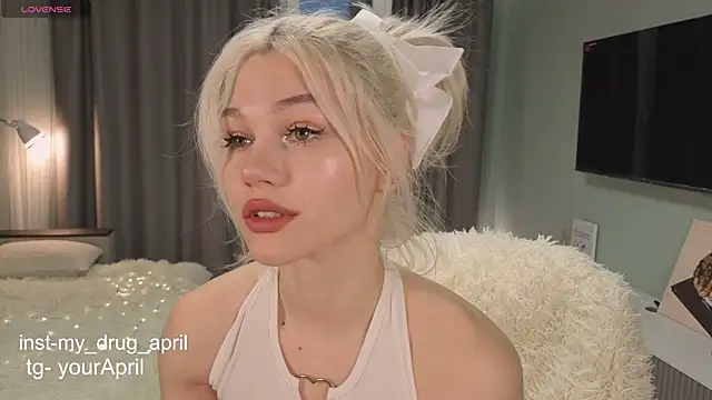 MyApril online show from 11/06/25, 12:28