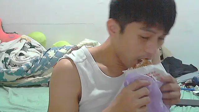 Snapshot of hifunbb1069tw chatting on 02/04/26, 02:01 hifunbb1069tw online show from 02/04/26, 02:01