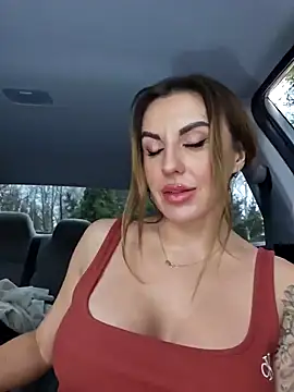 Snapshot of Kalli_Fornia chatting on 12/19/24, 12:23 Kalli Fornia online show from 12/19/24, 12:23