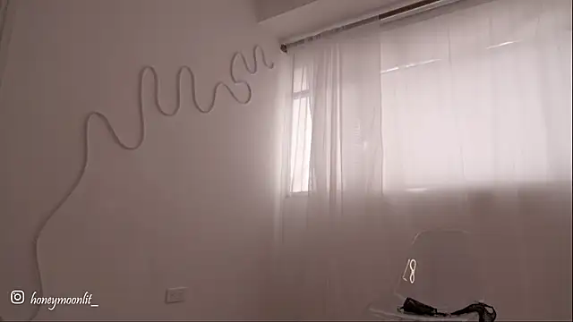 Snapshot of HannaMoom chatting on 10/03/25, 09:45 HannaMoom online show from 10/03/25, 09:45