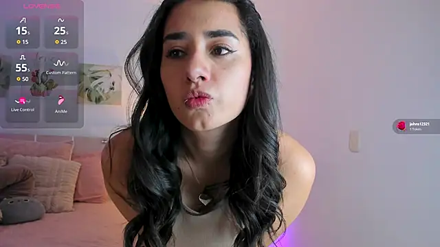 annadu011 online show from 11/22/25, 02:27