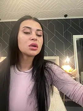 EmyLaveau online show from 01/24/25, 06:14