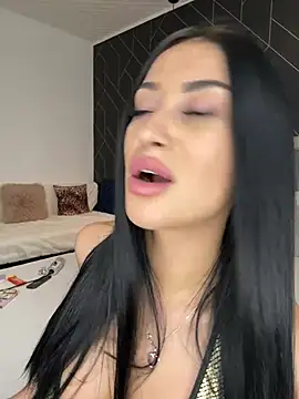 EmyLaveau online show from 02/20/25, 11:42