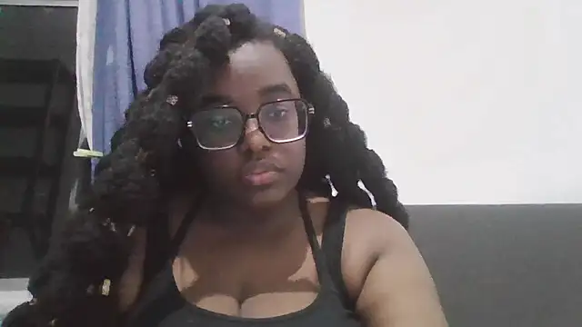 Snapshot of MissCC99 chatting on 02/11/26, 02:27 MissCC99 online show from 02/11/26, 02:27