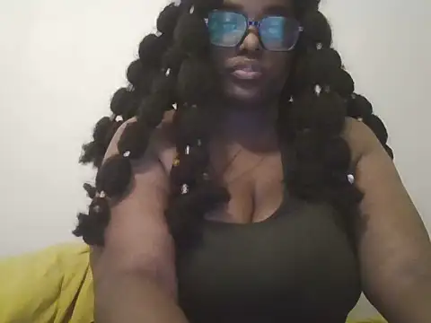 Snapshot of MissCC99 chatting on 03/02/26, 04:03 MissCC99 online show from 03/02/26, 04:03