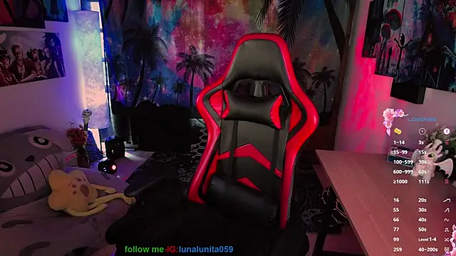 Snapshot of emma_luna59 chatting on 09/17/25, 08:10 emma luna59 online show from 09/17/25, 08:10