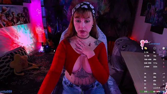 Snapshot of emma_luna59 chatting on 02/20/26, 11:43 emma luna59 online show from 02/20/26, 11:43