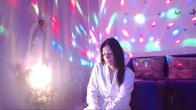 Snapshot of ElysaSun chatting on 02/19/26, 06:15 ElysaSun online show from 02/19/26, 06:15