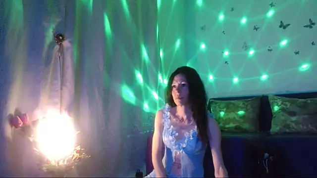 ElysaSun online show from 04/19/26, 06:10