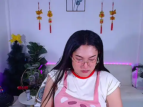 plysaithailand online show from 04/21/26, 01:42