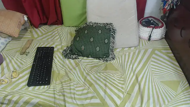 selenax2023 online show from 01/15/25, 02:27