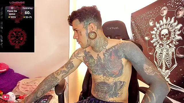 Snapshot of josh__ackerman chatting on 01/11/25, 06:12 josh ackerman online show from 01/11/25, 06:12