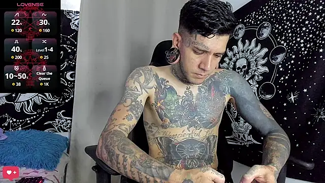 Snapshot of josh__ackerman chatting on 01/12/25, 07:31 josh ackerman online show from 01/12/25, 07:31