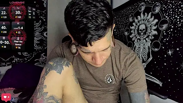 Snapshot of josh__ackerman chatting on 01/14/25, 01:04 josh ackerman online show from 01/14/25, 01:04