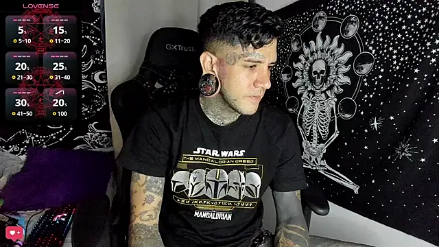 Snapshot of josh__ackerman chatting on 01/15/25, 01:02 josh ackerman online show from 01/15/25, 01:02