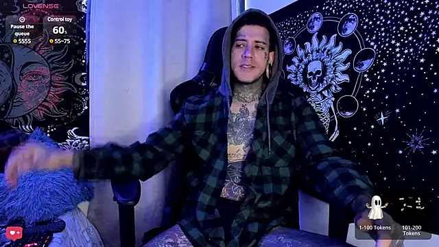 Snapshot of josh__ackerman chatting on 01/27/25, 08:39 josh ackerman online show from 01/27/25, 08:39