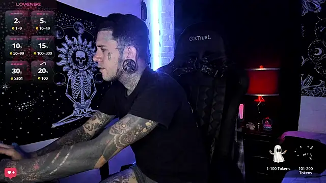 Snapshot of josh__ackerman chatting on 02/25/25, 12:25 josh ackerman online show from 02/25/25, 12:25