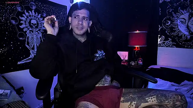 Snapshot of josh__ackerman chatting on 03/03/25, 04:03 josh ackerman online show from 03/03/25, 04:03