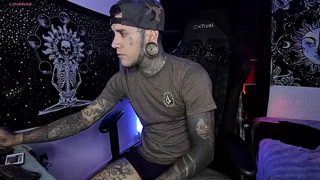 Snapshot of josh__ackerman chatting on 03/06/25, 12:54 josh ackerman online show from 03/06/25, 12:54