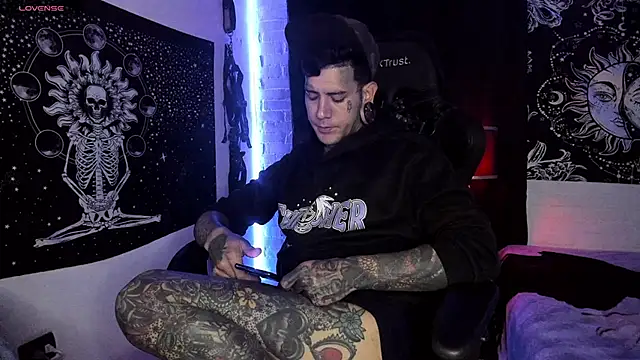 Snapshot of josh__ackerman chatting on 03/12/25, 02:52 josh ackerman online show from 03/12/25, 02:52