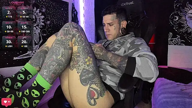 Snapshot of josh__ackerman chatting on 03/18/25, 04:15 josh ackerman online show from 03/18/25, 04:15