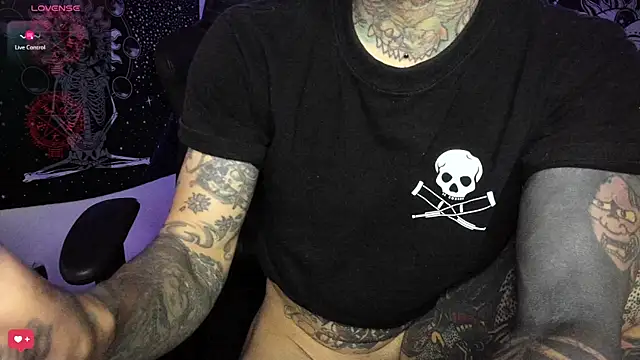 Snapshot of josh__ackerman chatting on 03/22/25, 02:37 josh ackerman online show from 03/22/25, 02:37