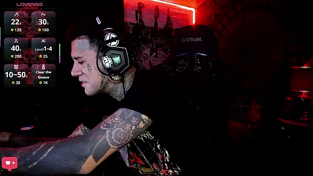 Snapshot of josh__ackerman chatting on 09/16/25, 07:20 josh ackerman online show from 09/16/25, 07:20