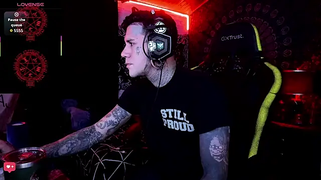 Snapshot of josh__ackerman chatting on 09/18/25, 03:52 josh ackerman online show from 09/18/25, 03:52