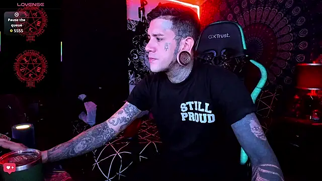 Snapshot of josh__ackerman chatting on 09/23/25, 03:37 josh ackerman online show from 09/23/25, 03:37