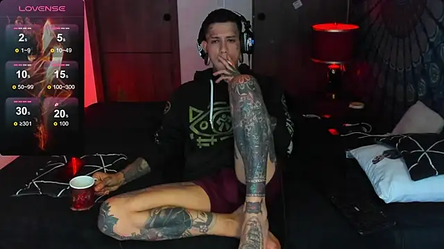 Snapshot of josh__ackerman chatting on 12/16/25, 04:39 josh ackerman online show from 12/16/25, 04:39