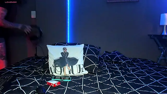 Snapshot of josh__ackerman chatting on 04/01/26, 09:43 josh ackerman online show from 04/01/26, 09:43