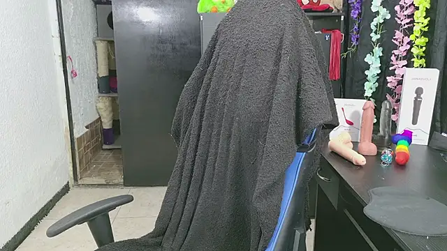 Snapshot of ann_bronw chatting on 02/09/26, 11:47 ann bronw online show from 02/09/26, 11:47